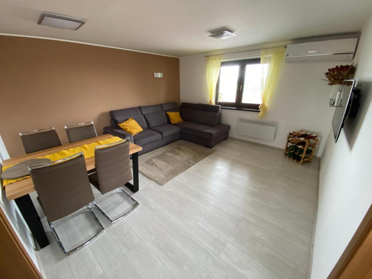 Apartmany U Moravciku Bulhary Exterior photo